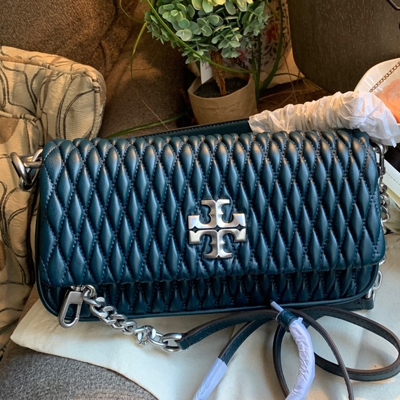 SOLD⛔️Authentic TORY BURCH Quilted Leather logo magnetic flap satchel/shoulder - Picture 2 of 16
